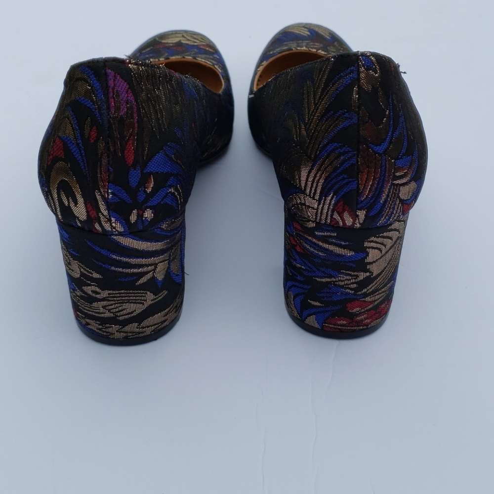 Vera Wang Women's Blue and Gold Floral Shoes - Picture 3 of 5